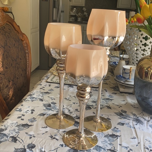 Three pieces of glass candle holders - Picture 2 of 3